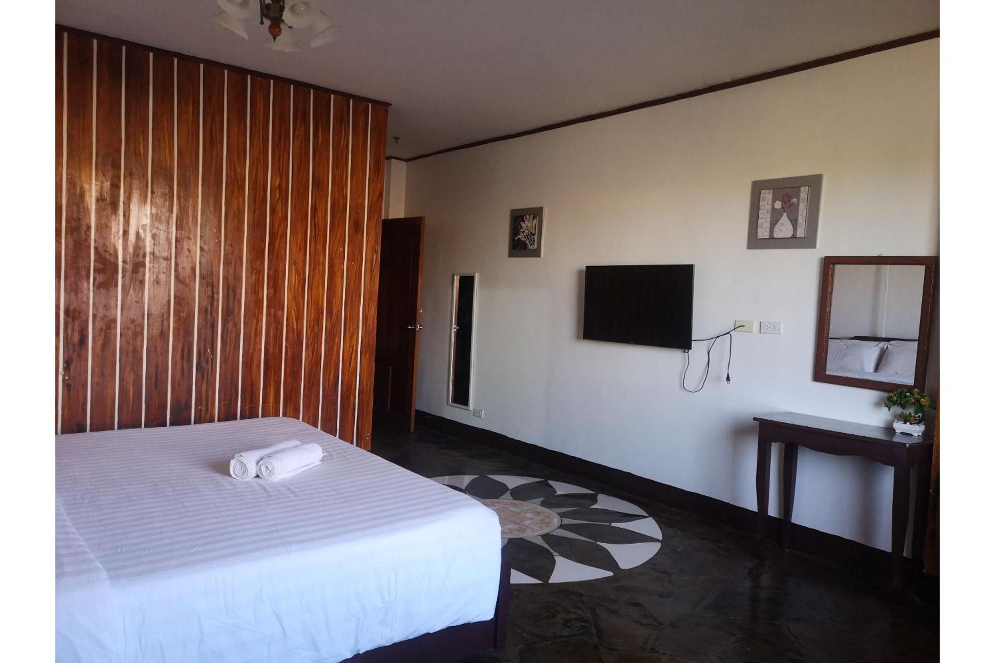 Oyo 880 Flores De Musa Inn بويرتو برينسيسا المظهر الخارجي الصورة