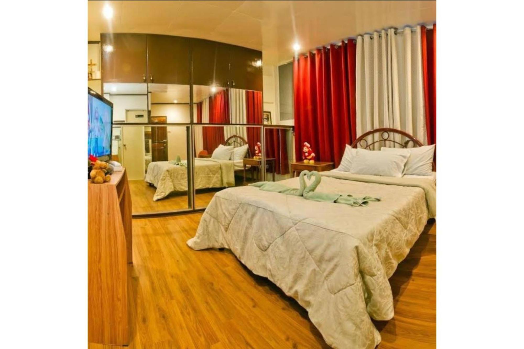 Oyo 880 Flores De Musa Inn بويرتو برينسيسا المظهر الخارجي الصورة